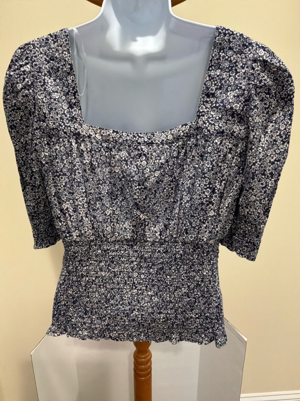 Universal Thread Blue and White Floral Square-Neck Blouse - Picture 2 of 6